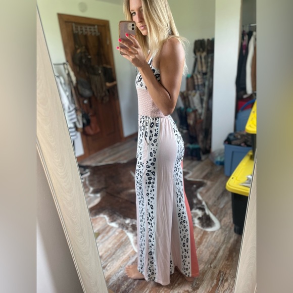 Leopard stripe smocked jumpsuit - Picture 2 of 4